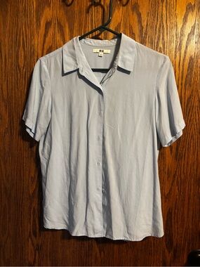 Uniqlo Light Blue Short Sleeve Button-Up Blouse